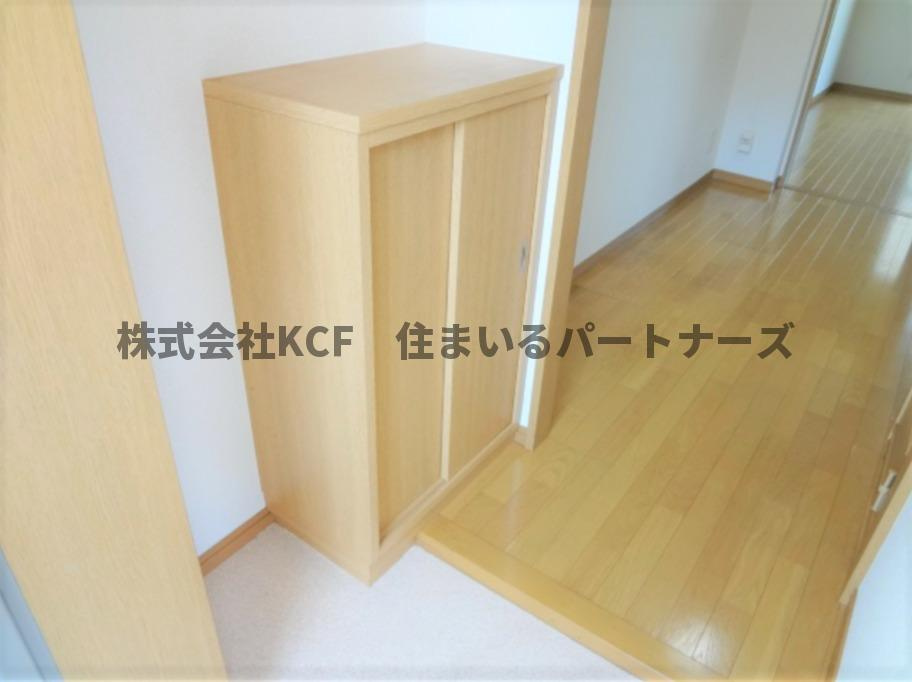 MAPLE　COURTⅠの収納|ゆったりとした玄関です