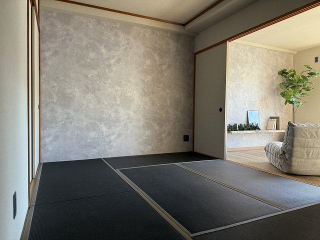 ロータリーマンション大津・京町　天然木フルリノベーションの和室