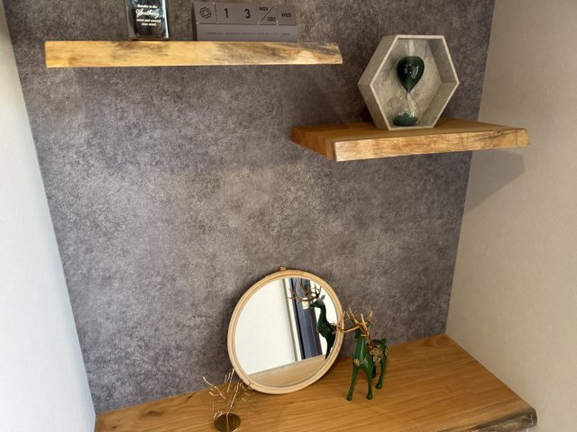 ロータリーマンション大津・京町　天然木フルリノベーションの玄関