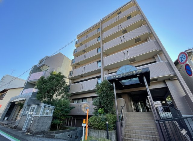 ロータリーマンション大津・京町　天然木フルリノベーションの外観