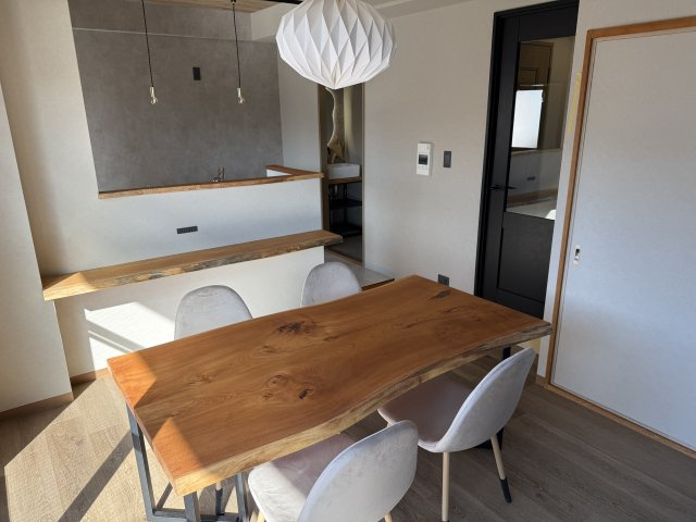 ロータリーマンション大津・京町　天然木フルリノベーションのダイニング