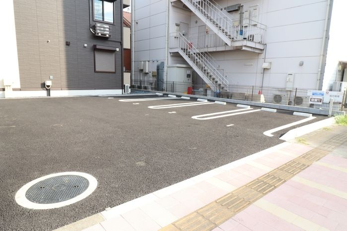 Eternityの駐車場
