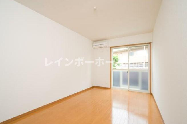 【仲介手数料：50％OFF】対象物件！の居間・リビング|ゆったり過ごせるリビングです