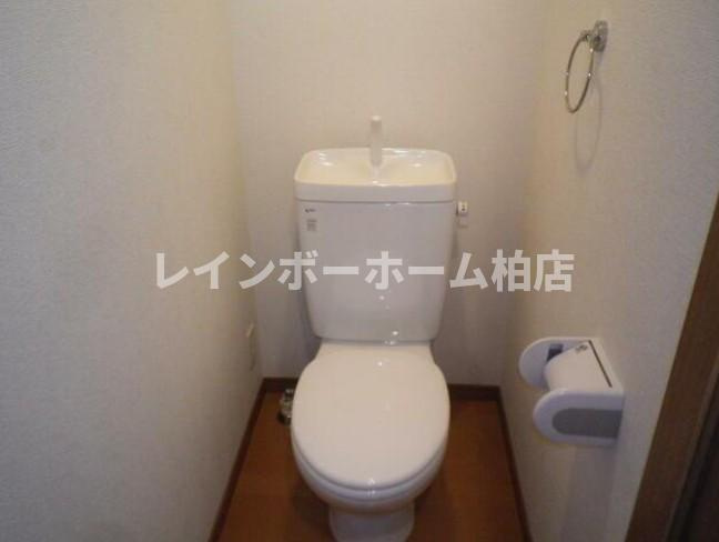 【仲介手数料：50％OFF】対象物件！のトイレ|ゆったりとした空間のトイレです