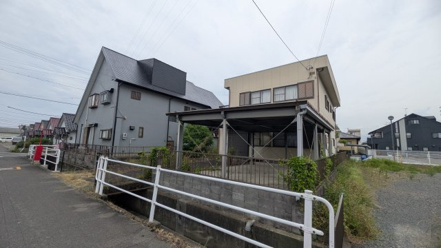 土地　高屋伊勢田1丁目の前面道路含む現地写真