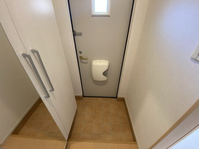 ブラウベルク青山の玄関