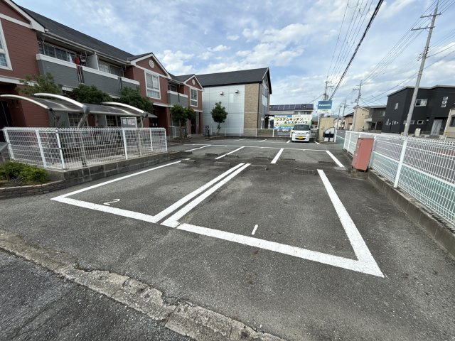 ラグーナの駐車場