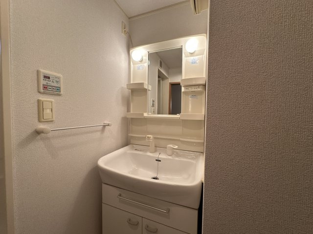 サンセールの洗面所