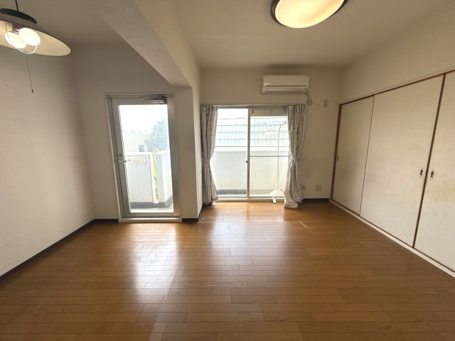 ラブリー姫路手柄山の居間・リビング