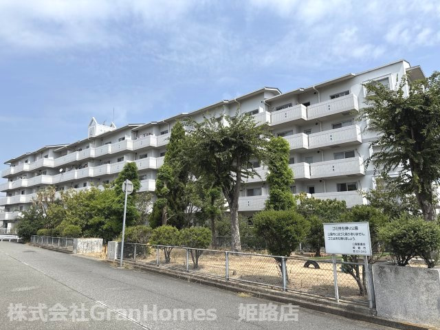 ラブリー姫路手柄山の外観