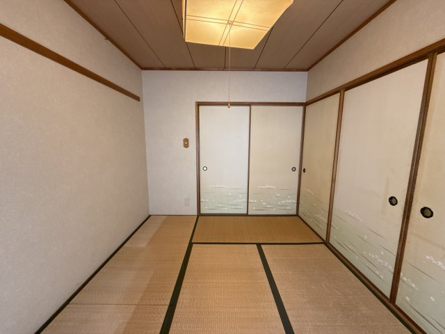 ラブリー姫路手柄山の寝室