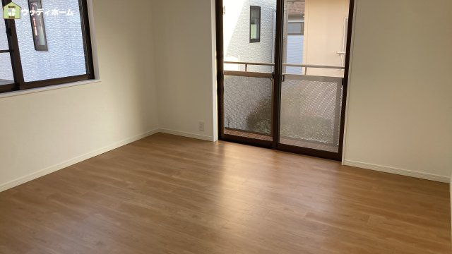 川口市長蔵3丁目　中古一戸建ての寝室