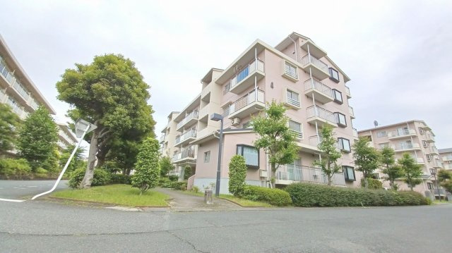 パークタウン五領第6団地5階の外観