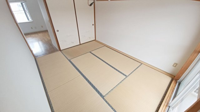 パークタウン五領第6団地5階の内装|西側和室