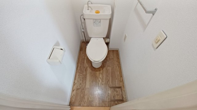 パークタウン五領第6団地5階の内装|西側トイレ