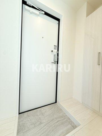 ハーモニーテラス中川東の玄関