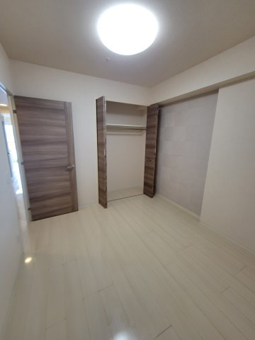 プレミスト盛岡駅前ＧＡＴＥ‐ＴＯＷＥＲの居間・リビング