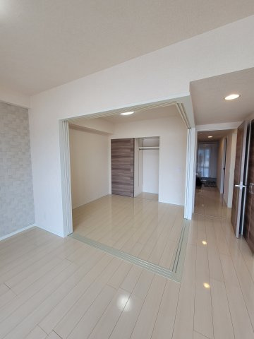 プレミスト盛岡駅前ＧＡＴＥ‐ＴＯＷＥＲの居間・リビング