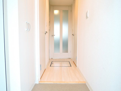 【玄関】 | ルネス上牧