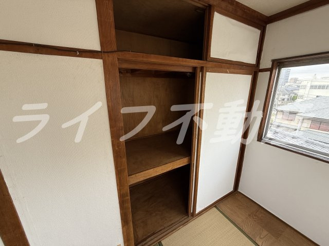 セントラルパークビルの収納|こまごまとしたものを収納できそうですね