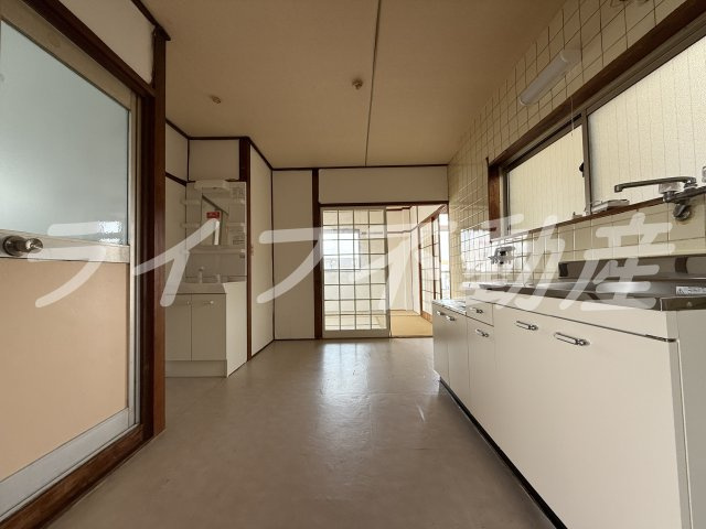 セントラルパークビルの居間・リビング|ゆったりとしたリビングです