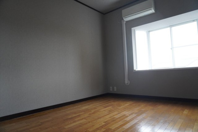 【洋室】 | Ube Sky Hills | 6帖の洋室です（間取り左側）