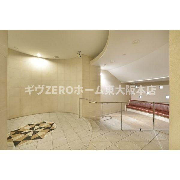 エステムプラザ大阪セントラルシティのロビー