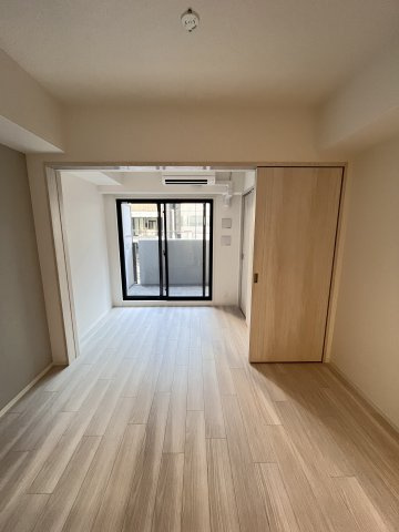 大阪市都島区東野田町４丁目の賃貸マンションの居間・リビング