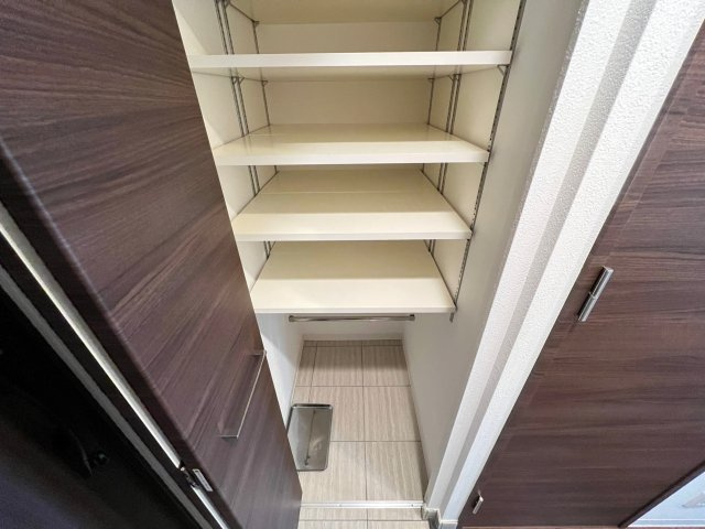 コンフォリア京町堀の収納