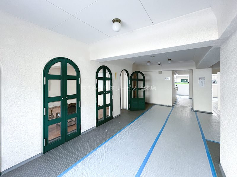 岡本センチュリーマンションの外観