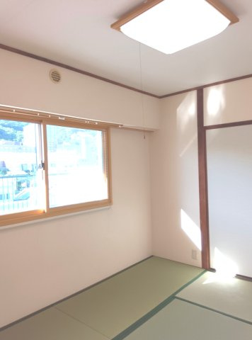 岡本センチュリーマンションの和室