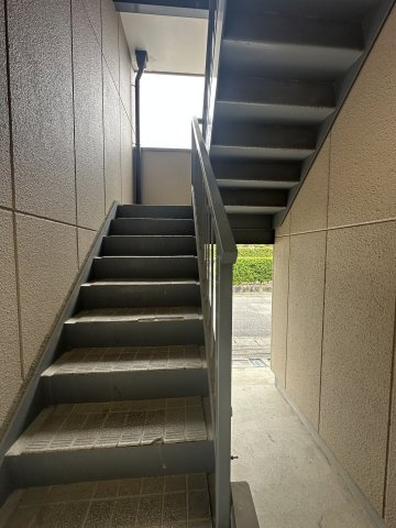 グレイス梅坪のエントランス