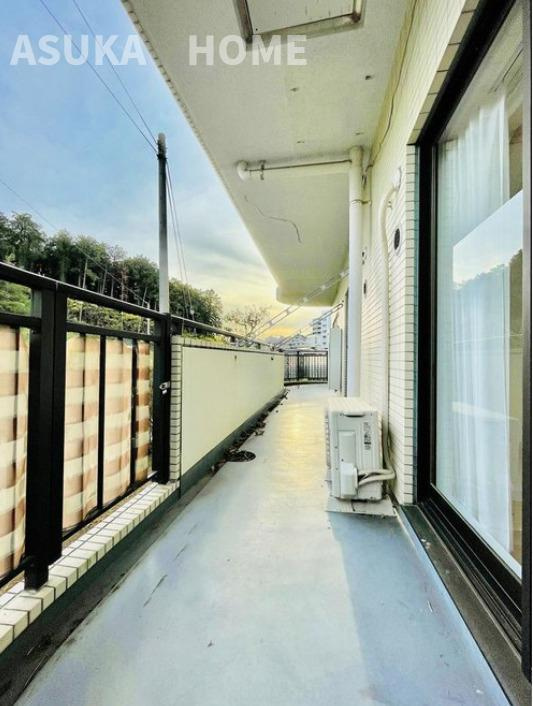 ピュアハイツ南万騎が原のバルコニー|お洗濯にも便利なバルコニー付き