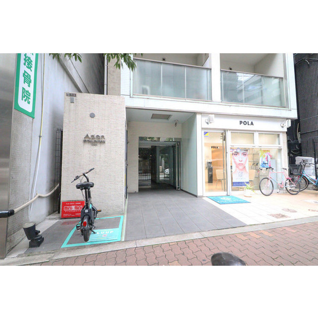 アーデン京町堀イーストのエントランス