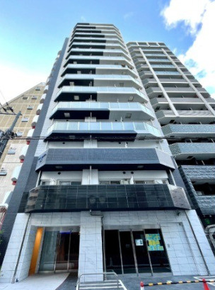 セレニテ本町リアンの外観