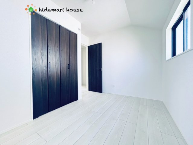 見沼区大和田町　新築戸建　TIARA01の洋室