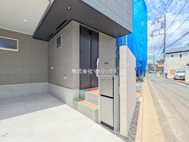 練馬区東大泉3丁目　ゆとりの空間設計　大型デザイン邸宅の外観|B号棟