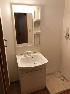 【洗面所】 | メルヴェール