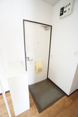 【玄関】 | ウエストハイツⅡ | ※同物件・反転タイプの写真です。