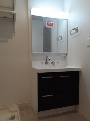 【洗面所】 | ルミネスⅢ | スペースが確保できる洗面所です