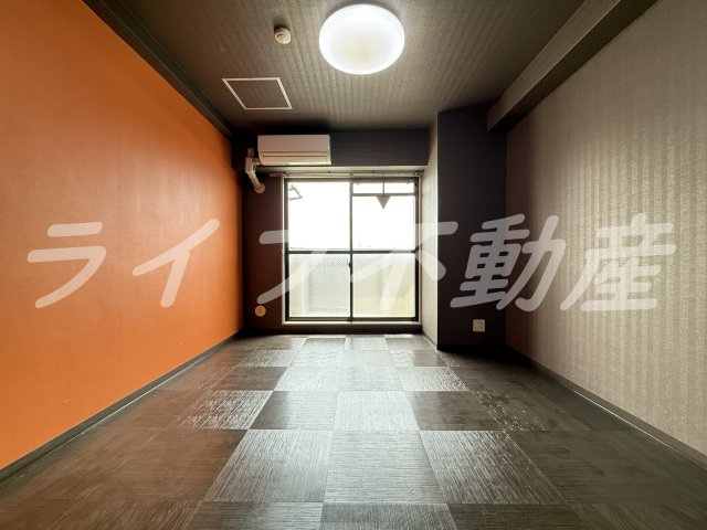 ファースト・ネットの居間・リビング|ゆったりとした居間です