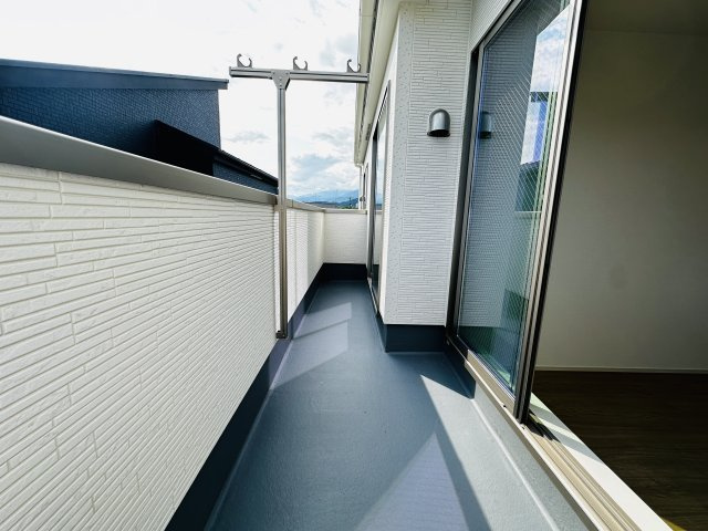 平塚市南金目  1号棟 11期のバルコニー