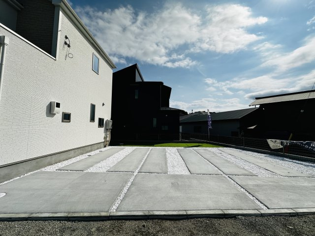 平塚市南金目  1号棟 11期の駐車場