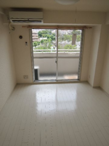 ジュネス桜ヶ丘の洋室|【ジュネス桜ヶ丘】