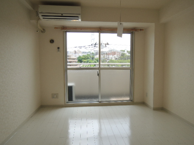 ジュネス桜ヶ丘の洋室|【ジュネス桜ヶ丘】