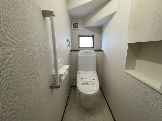 【トイレ】 | 熊谷市上之第8期　ワイウッドコート　新築戸建　全8区画　3号棟