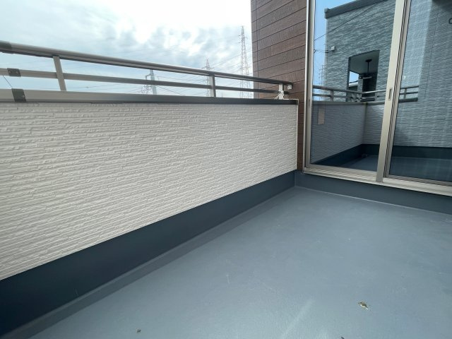 【バルコニー】 | 熊谷市上之第8期　ワイウッドコート　新築戸建　全8区画　3号棟