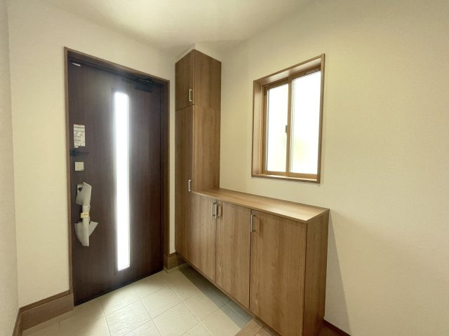 【玄関】 | 熊谷市上之第8期　ワイウッドコート　新築戸建　全8区画　3号棟