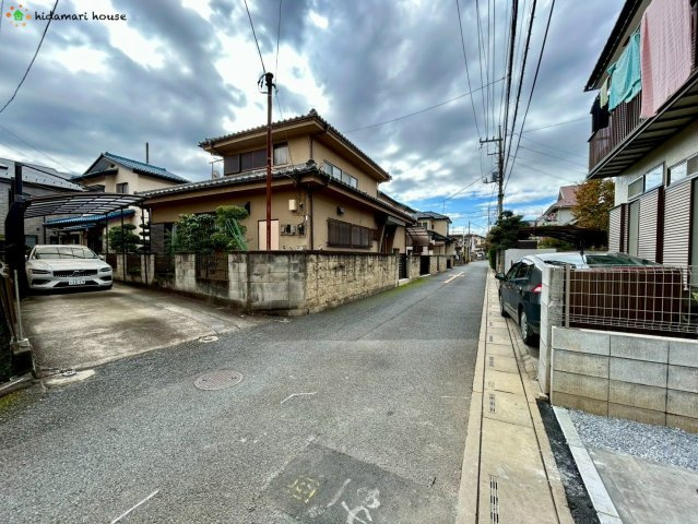 見沼区蓮沼8期　新築戸建　ずっとプラス01の前面道路含む現地写真