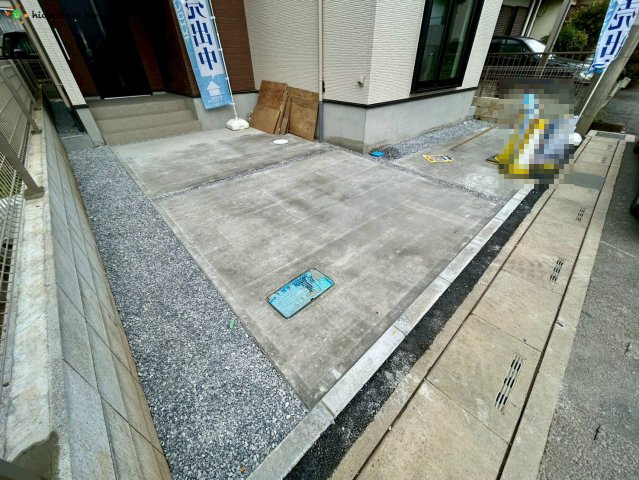 見沼区蓮沼8期　新築戸建　ずっとプラス01の駐車場